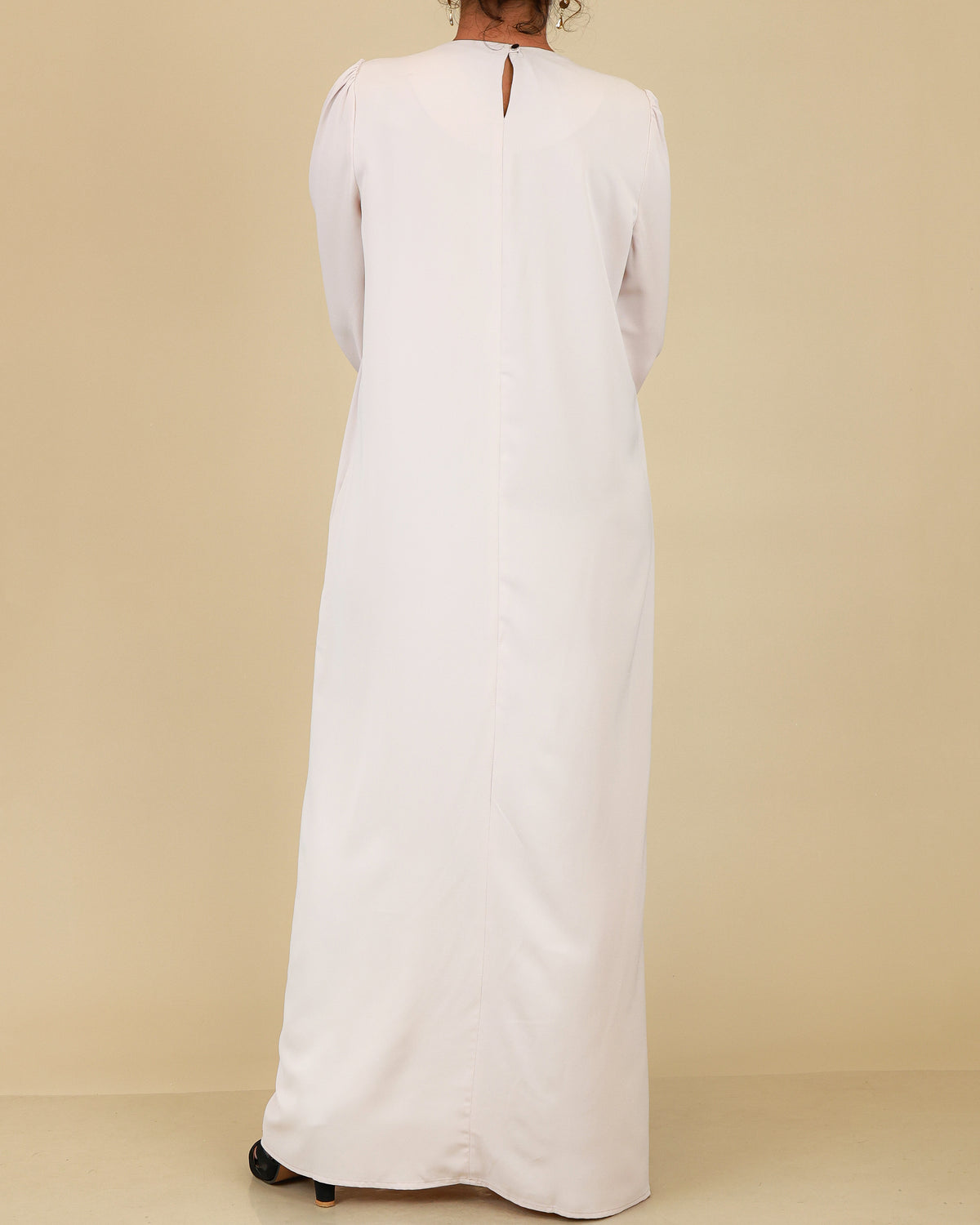 Aurelia Pleated Ivory Abaya