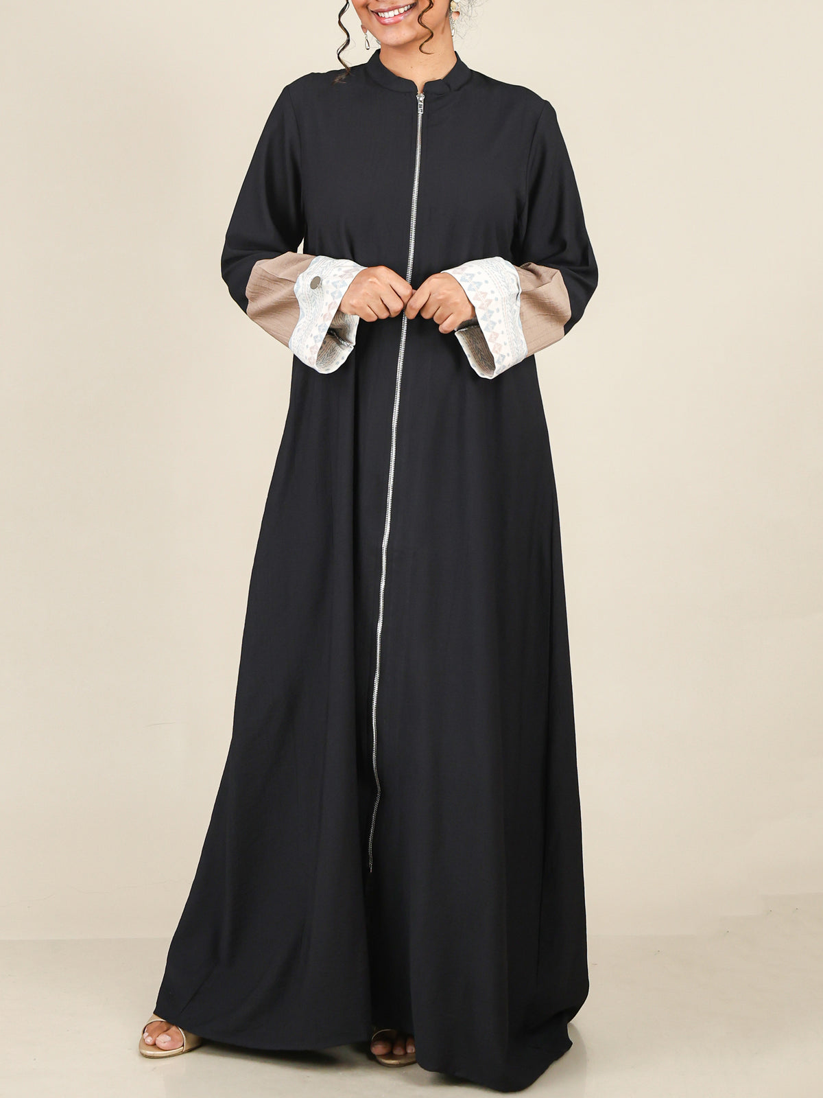Elise Black Contrast Cuff Abaya