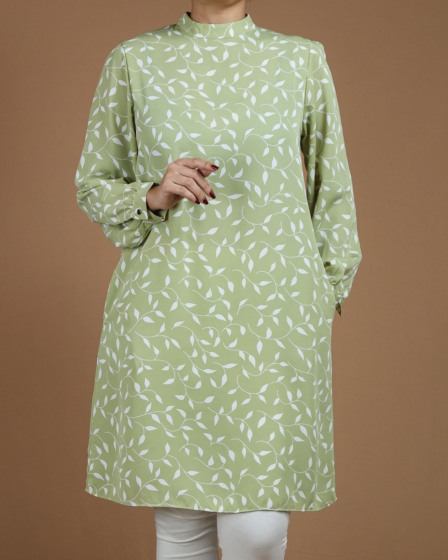 Leaf-Print Long Top with Pockets