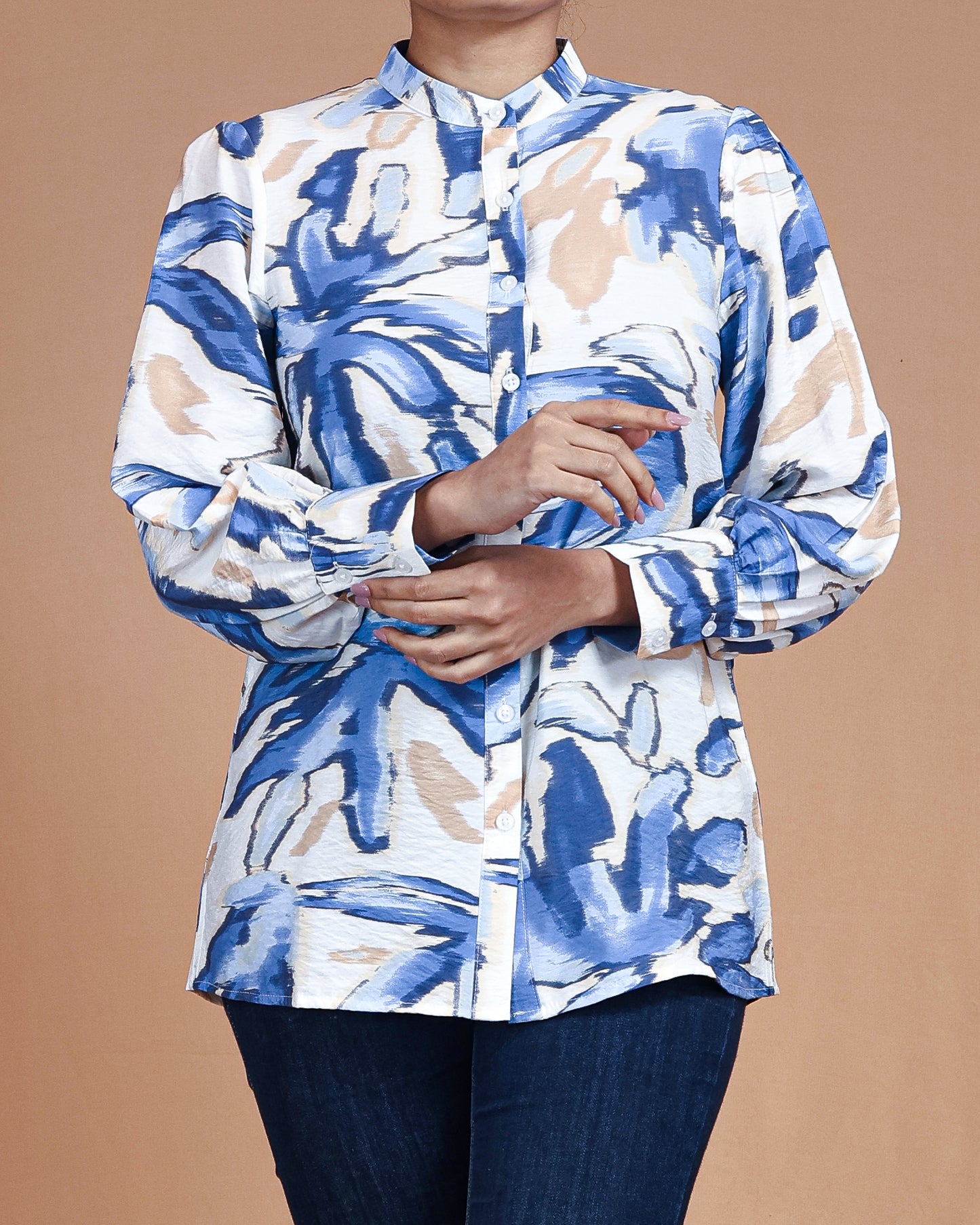 Abstract Bloom Button-Front Top – Blue & Beige