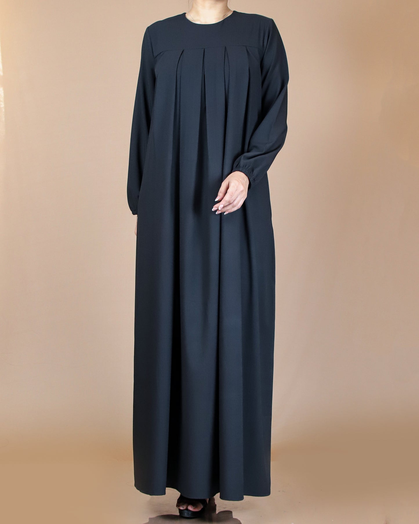 Elegant Black Pleated Maxi Dress