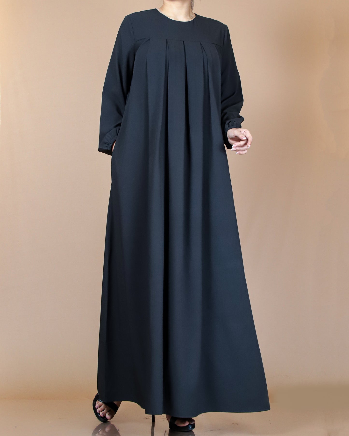 Elegant Black Pleated Maxi Dress