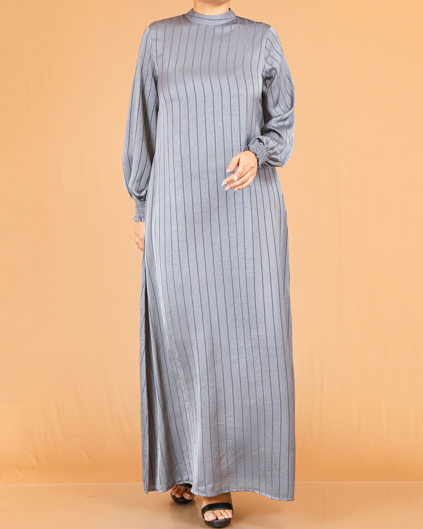 Grey Textured Stripe Abaya with Gathered Sleeves
