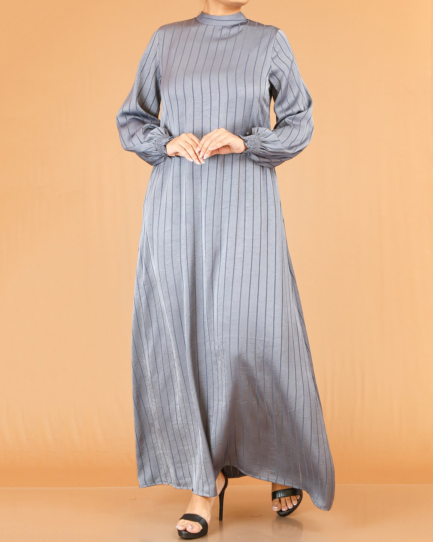 Grey Textured Stripe Abaya with Gathered Sleeves